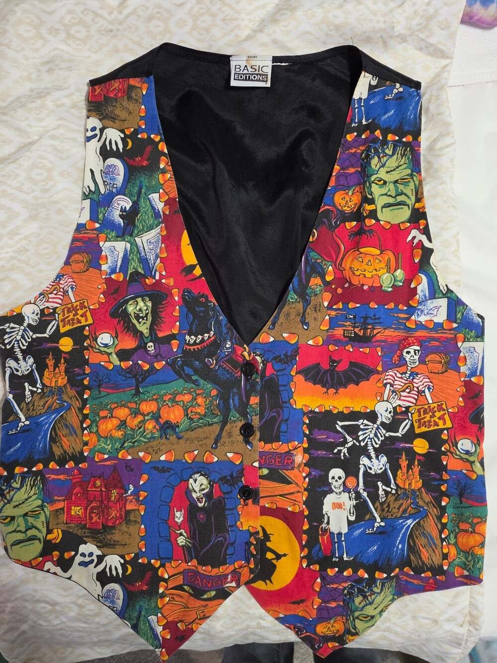 Basic Editions Halloween Vest Size M Frankenstein Witch Skeleton